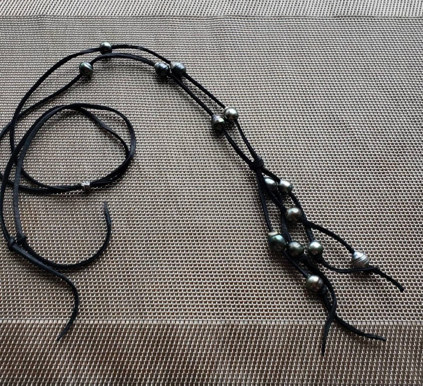 Black Tahitian pearls suede leather necklace, lariat style Y necklace, 3rd anniversary gift for wife,