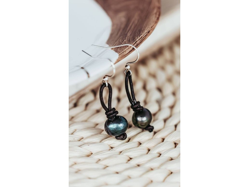 Pearl Leather Earrings, Casual Boho Chic earrings