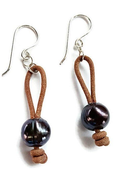 Pearl Leather Earrings, Casual Boho Chic earrings