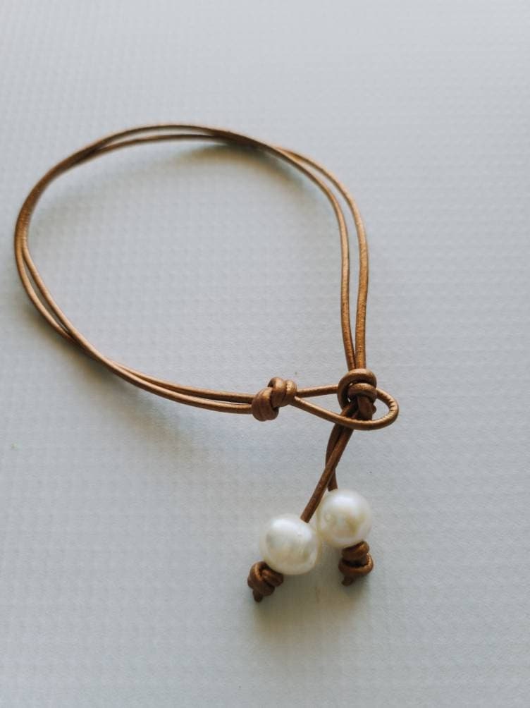 Leather pearl anklet, bohemian ankle bracelet, 3rd anniversary gift for wife, summer beach jewelry