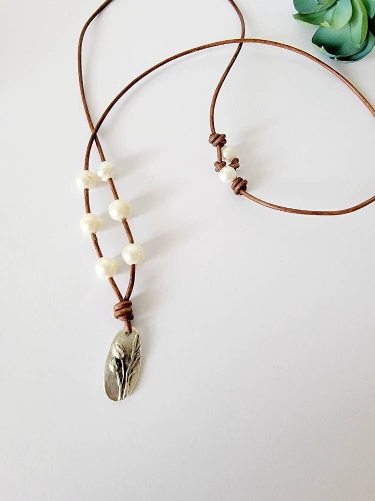 Iris pendant leather pearl necklace, Statement jewelry, adjustable length necklace, 3rd anniversary gift of leather