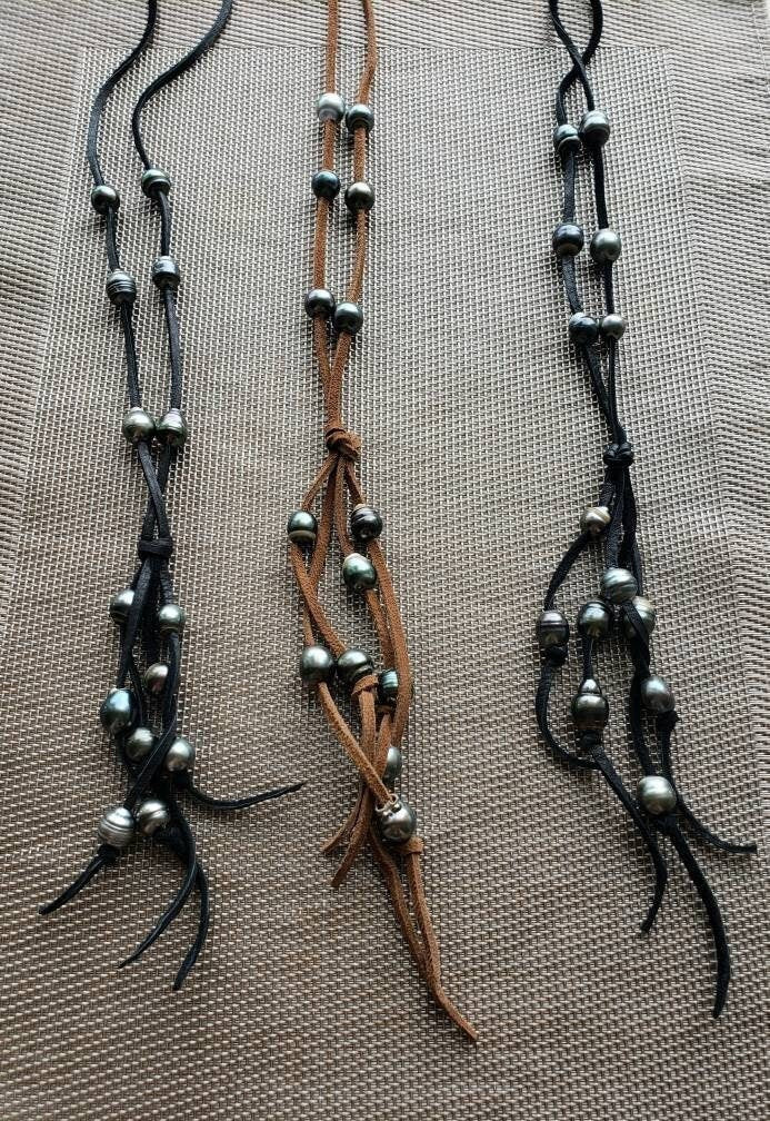 Black Tahitian pearls suede leather necklace, lariat style Y necklace, 3rd anniversary gift for wife,