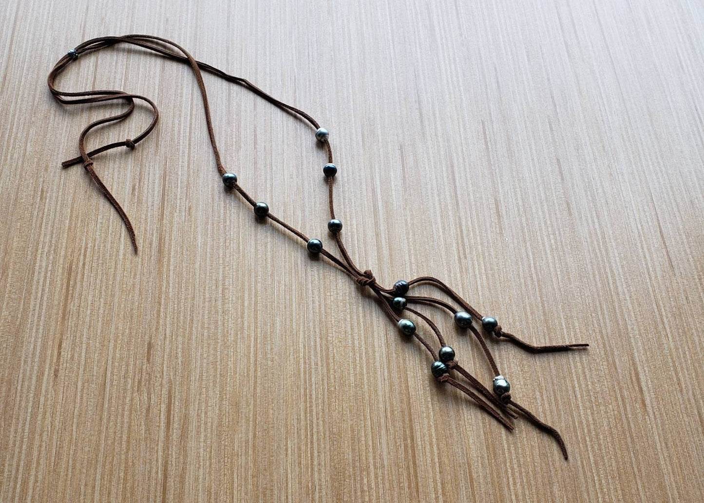 Black Tahitian pearls suede leather necklace, lariat style Y necklace, 3rd anniversary gift for wife,
