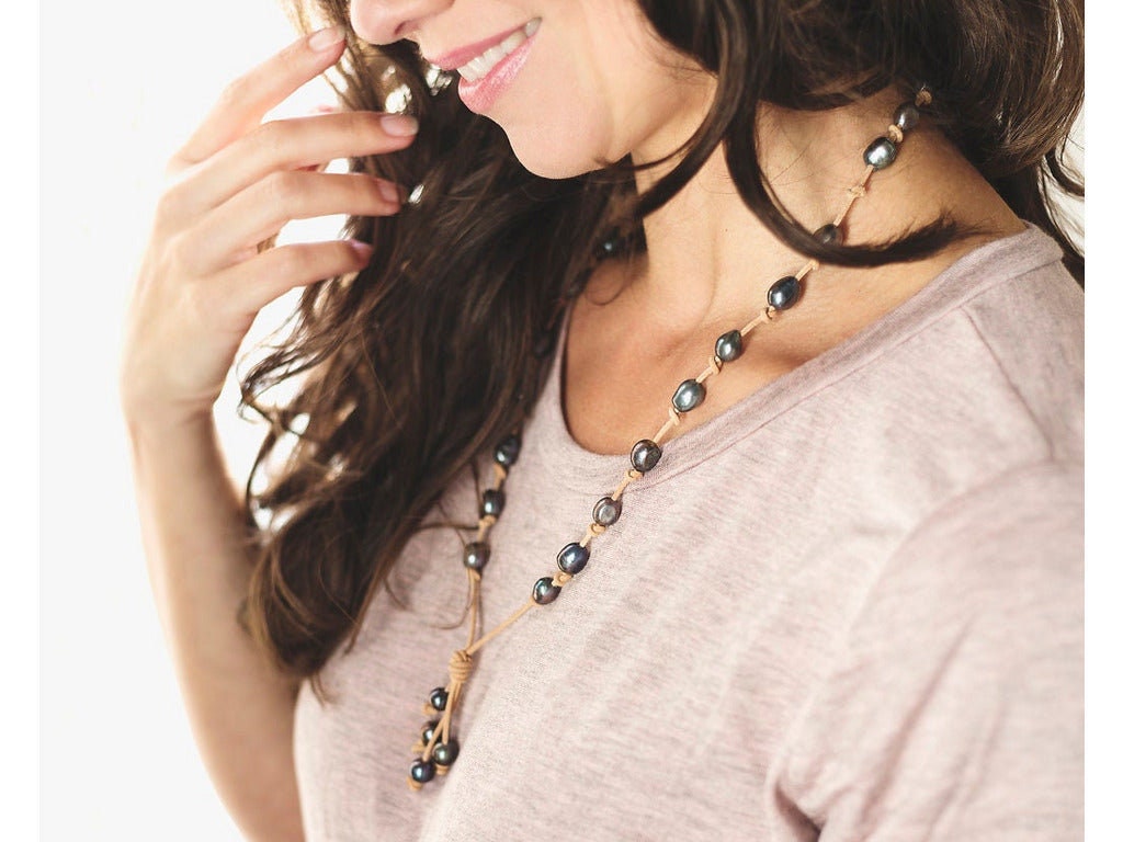 Baroque Pearl Leather Necklace, 3rd Anniversary Gift for Wife, Pearl Statement necklace