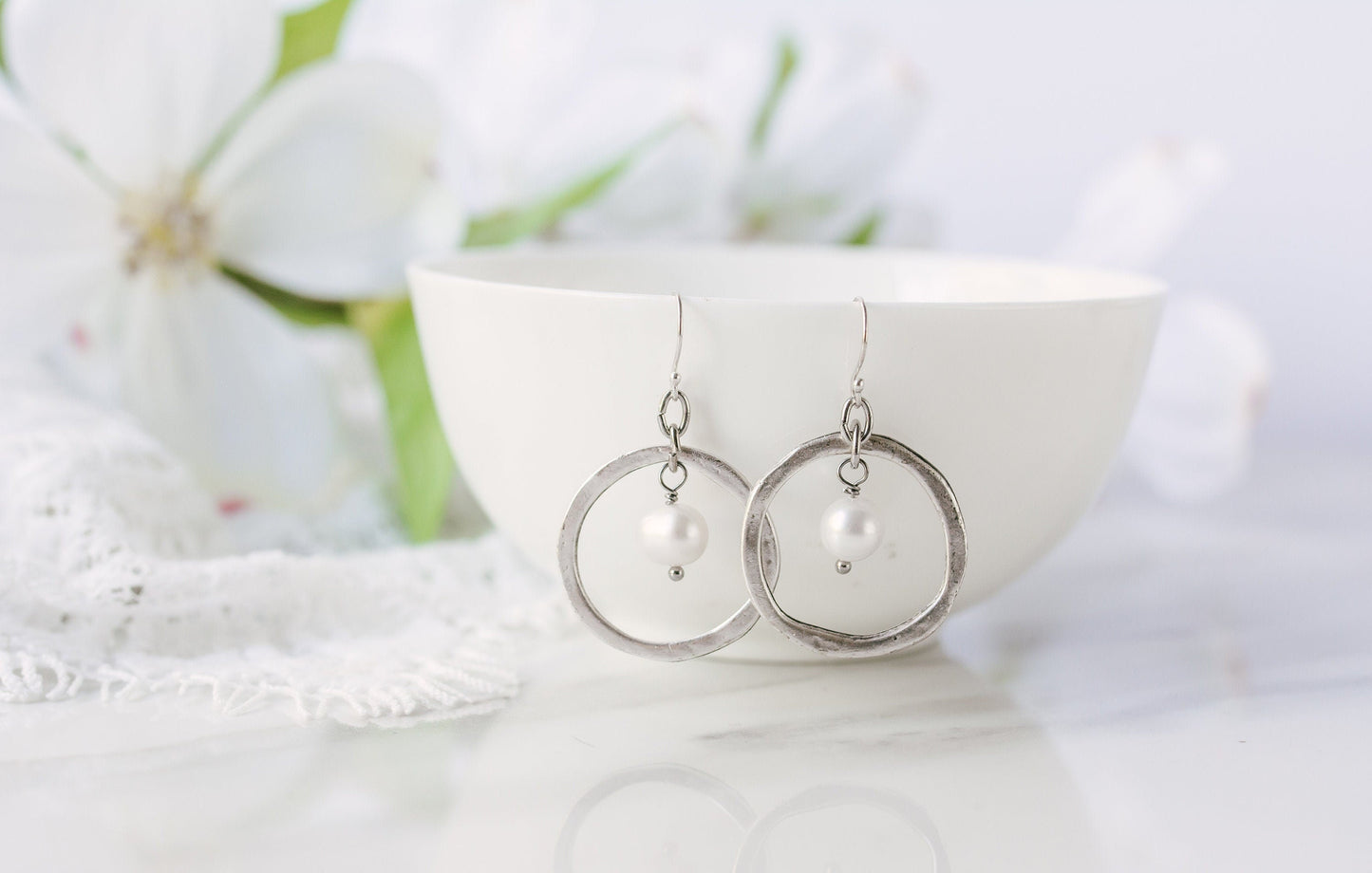Hoop earrings with pearl charm, Hammered hoop earrings, Pearl earrings