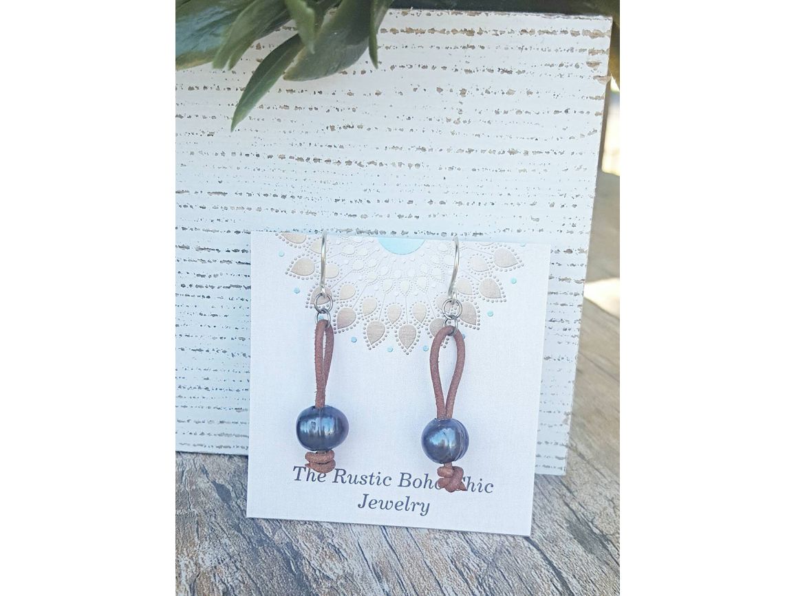 Pearl Leather Earrings, Casual Boho Chic earrings