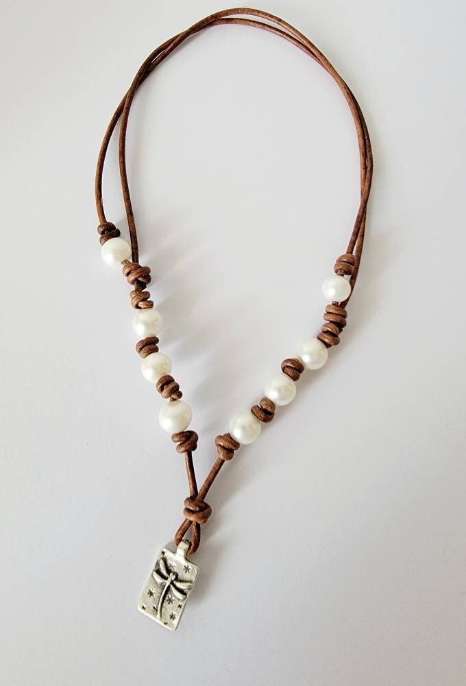 Gift for mom from daughter, Leather Pearl Dragonfly pendant necklace, adjustable length