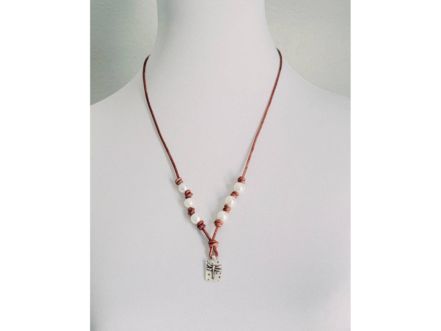 Gift for mom from daughter, Leather Pearl Dragonfly pendant necklace, adjustable length