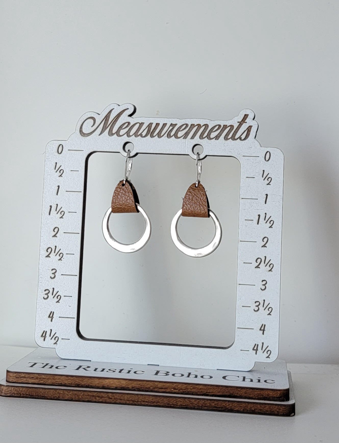 Leather hammered hoop earrings, Christmas gift for boyfriends mom