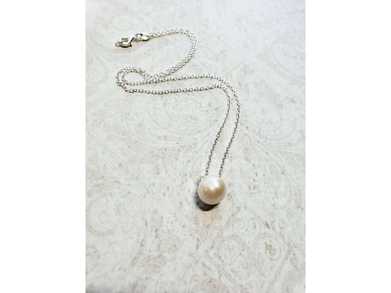 Floating pearl necklace, real pearl choker, wedding party jewelry, single pearl necklace, Bridal party jewelry
