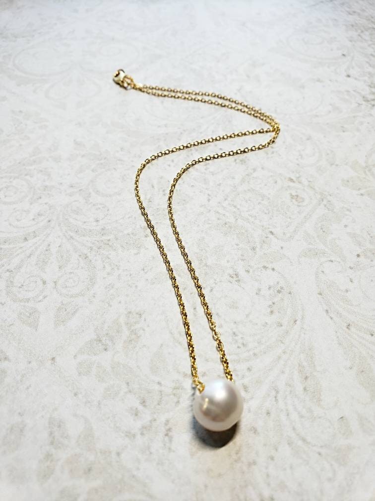 Floating 10mm Pearl Necklace, Gold or Silver Chain