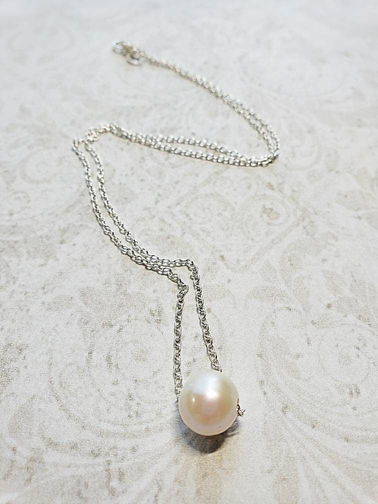 Floating 10mm Pearl Necklace, Gold or Silver Chain