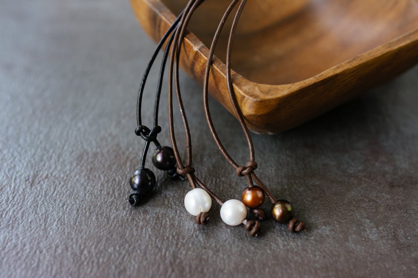Leather and pearl drop necklace, 3rd anniversary gift for wife girlfriend, Bohemian style jewelry,