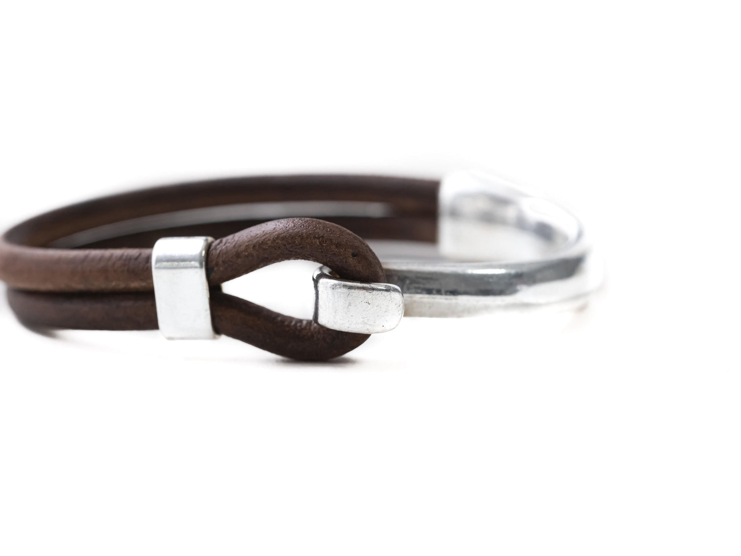 Half clasp leather bracelet