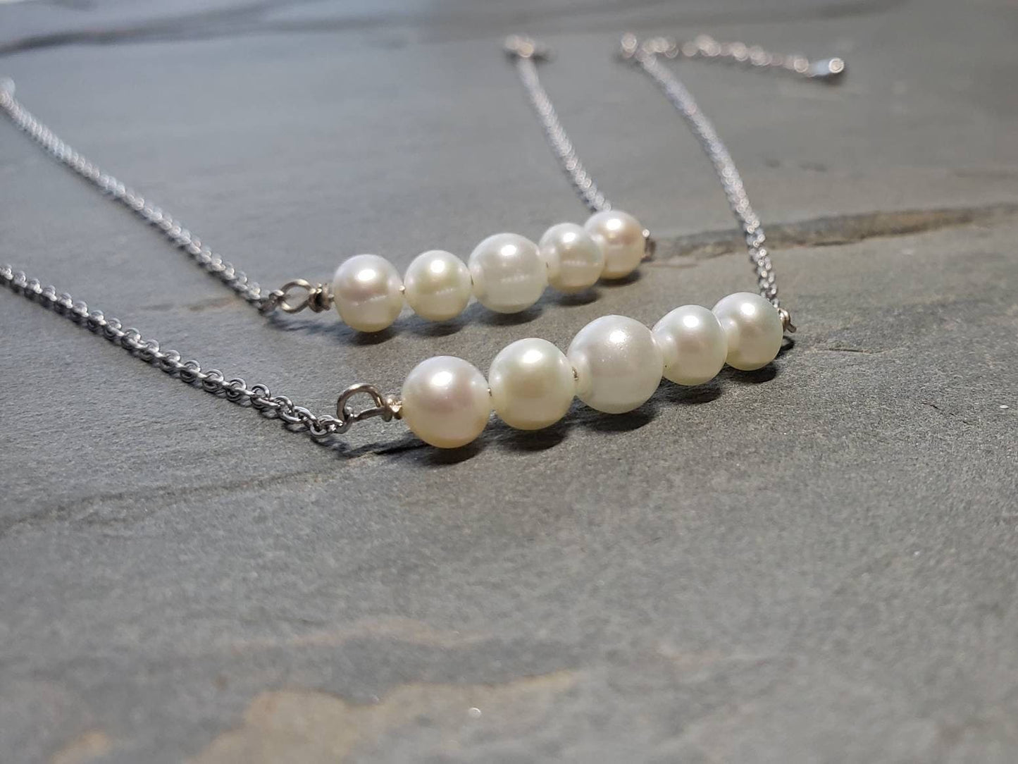 Dainty silver anklet with white pearls, Bridal ankle bracelet