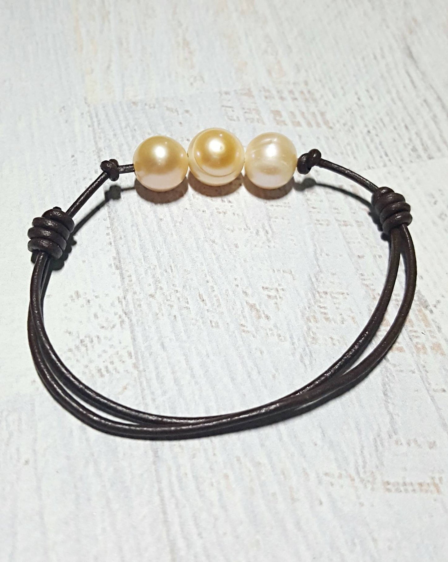 Unisex Pearl leather bracelet, 3rd anniversary gift of Leather, Sliding knot bracelet