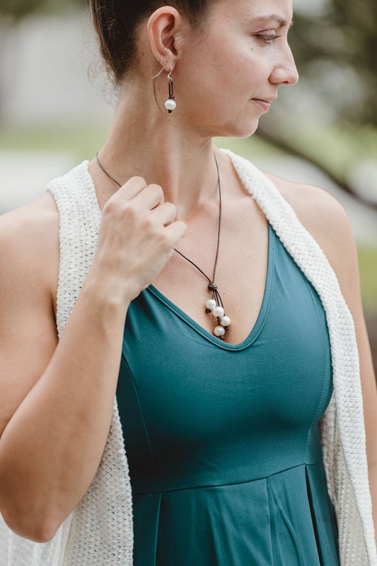 Pearl Leather Waterfall Necklace, 3rd Leather Anniversary Gift for Her, Pearl Lariat