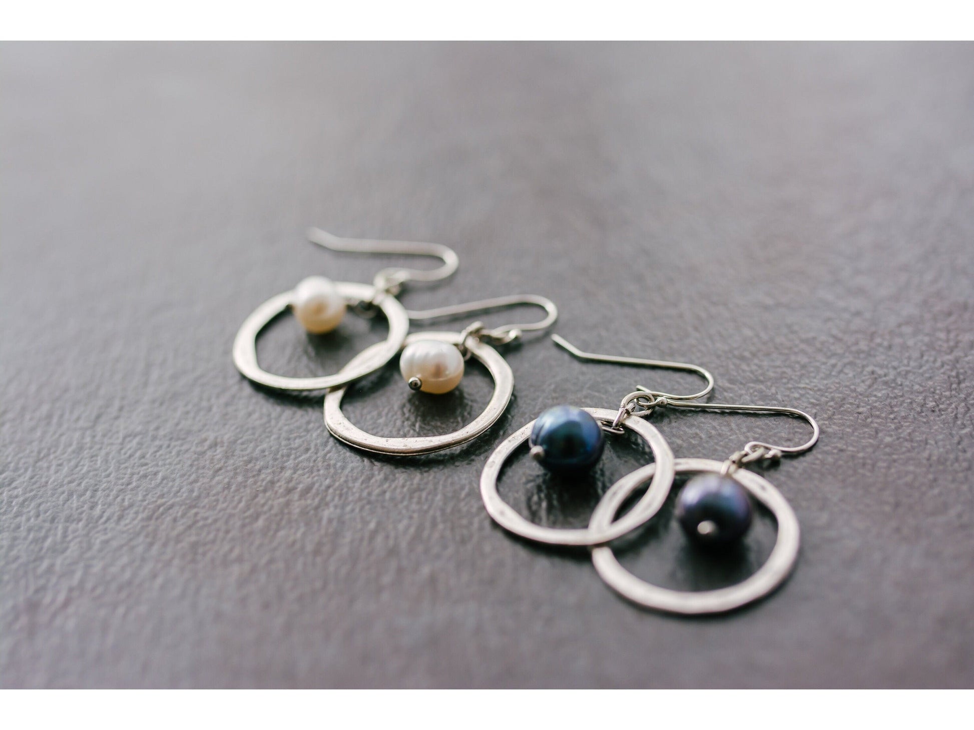 Freshwater Pearl wedding earrings, Bridesmaid earrings, set of 2,silver hoop earrings,