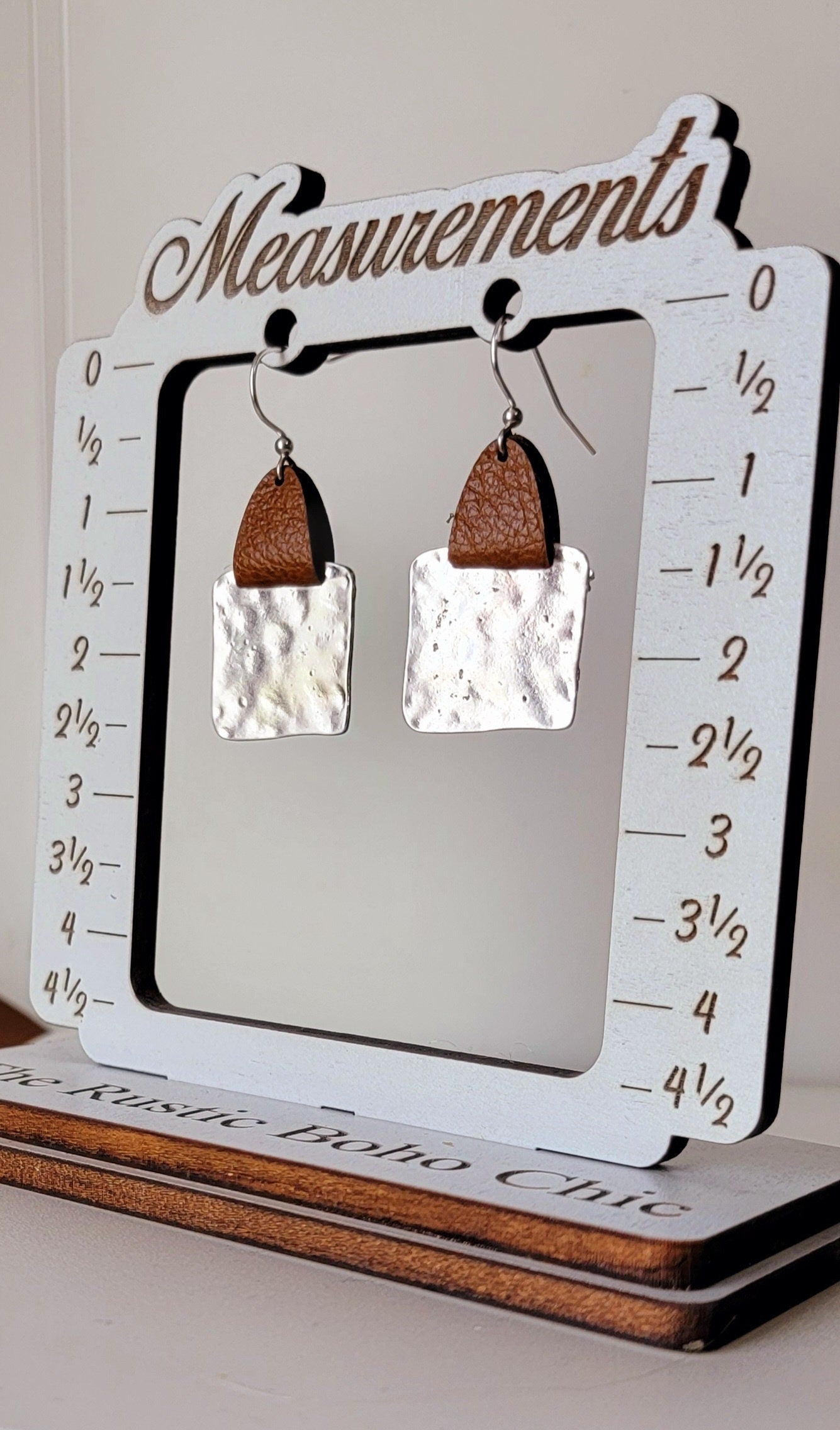 Leather strap Hammered square earrings,