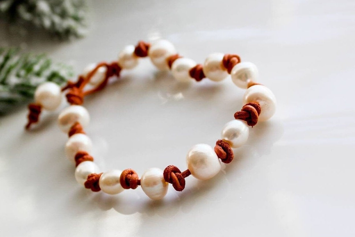 Knotted natural tan leather pearl bracelet, 3rd anniversary gift for her,